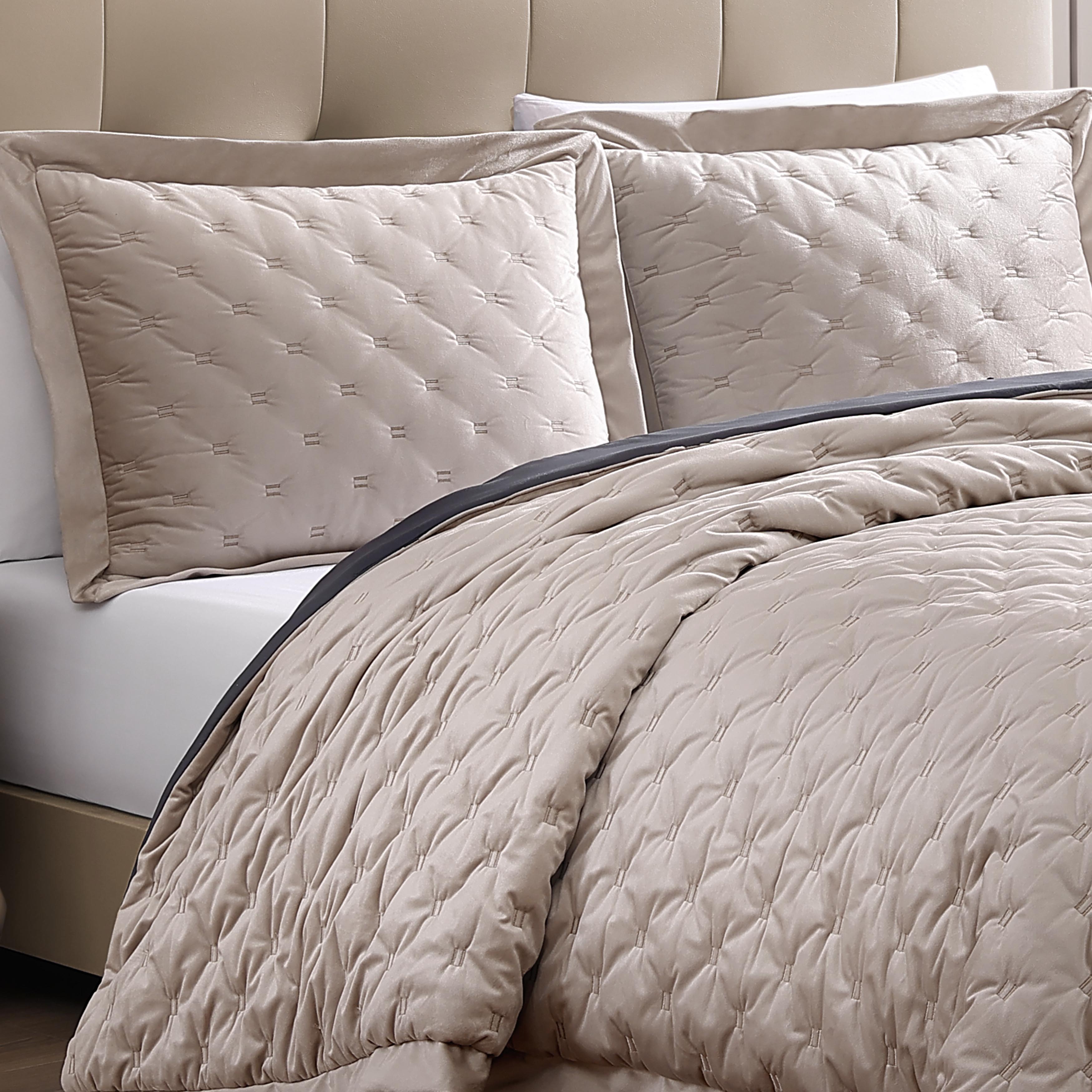 Bebejan 3 Piece Velvet Comforter Set