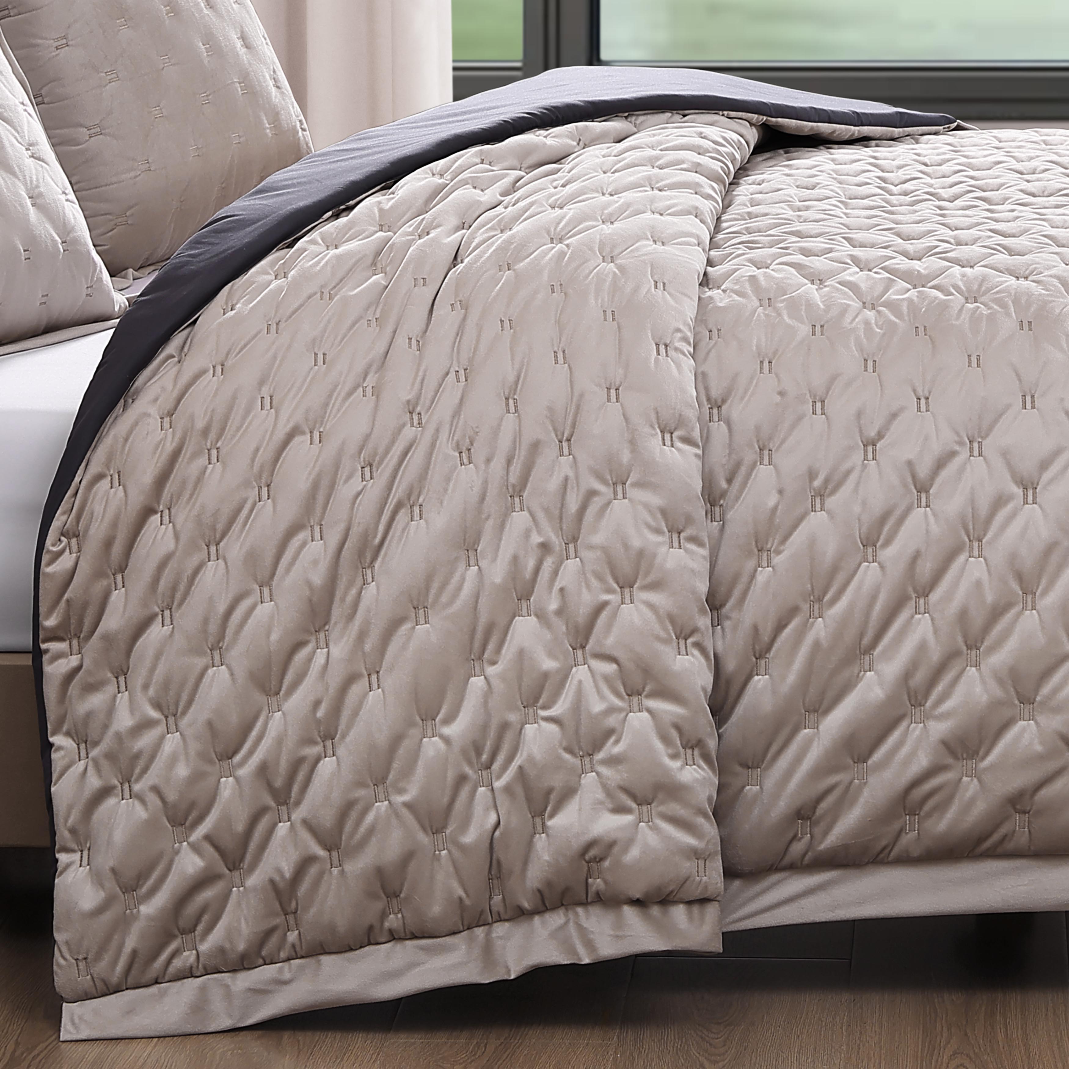 Bebejan 3 Piece Velvet Comforter Set