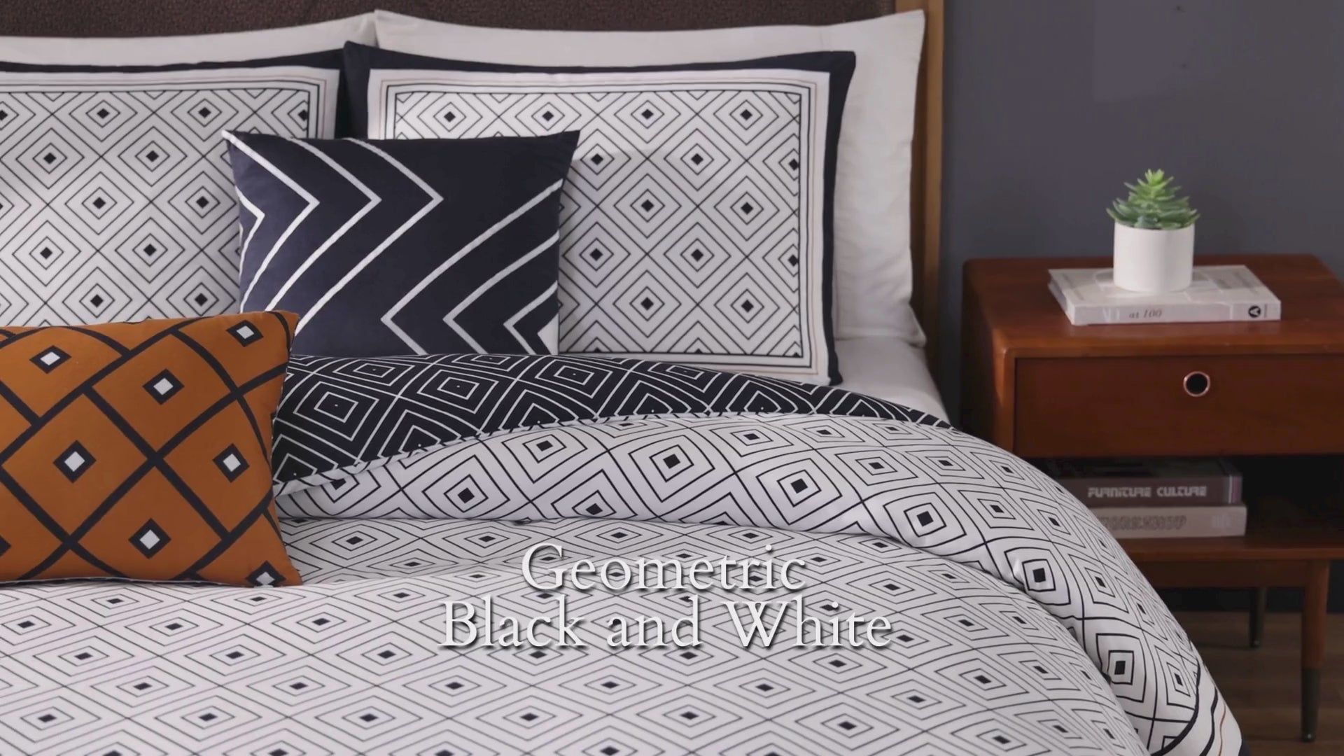 Bebejan Geometric Black & White 5 Piece Reversible Comforter Set