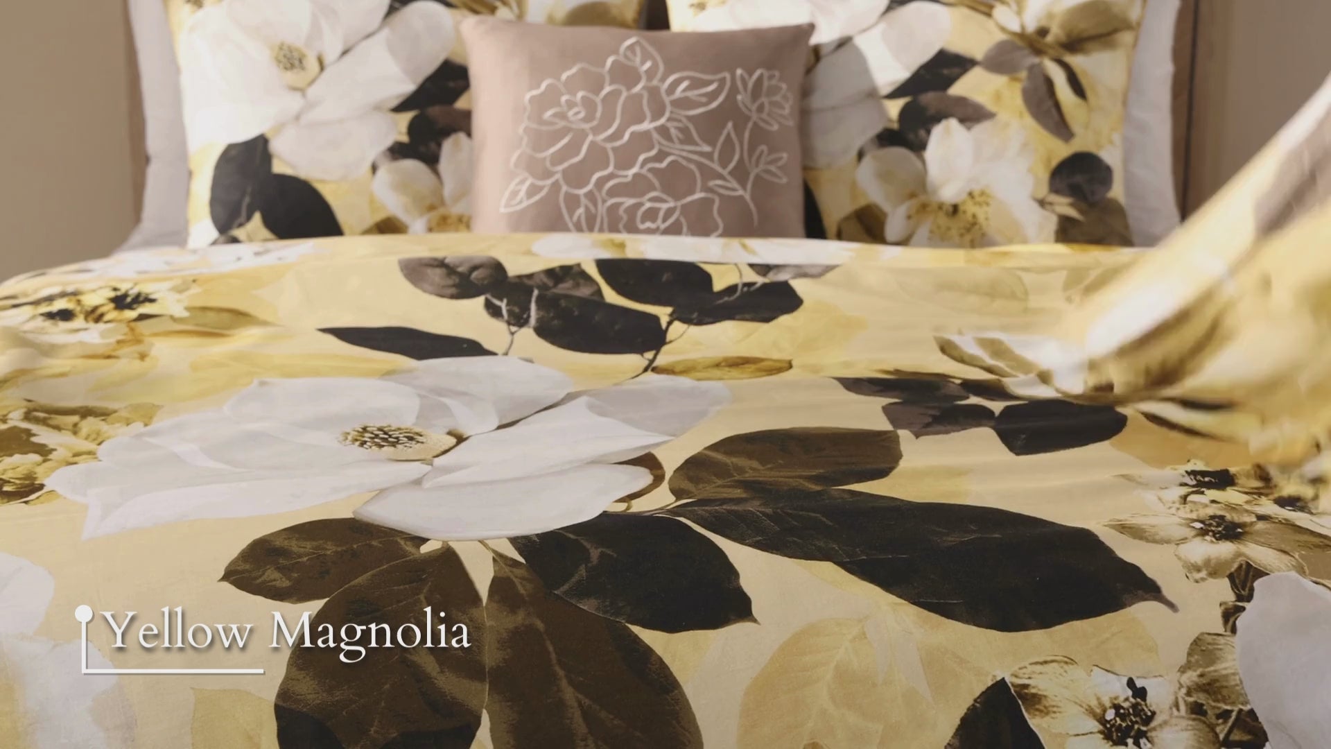 Bebejan Magnolia 5 Piece Reversible Comforter Set
