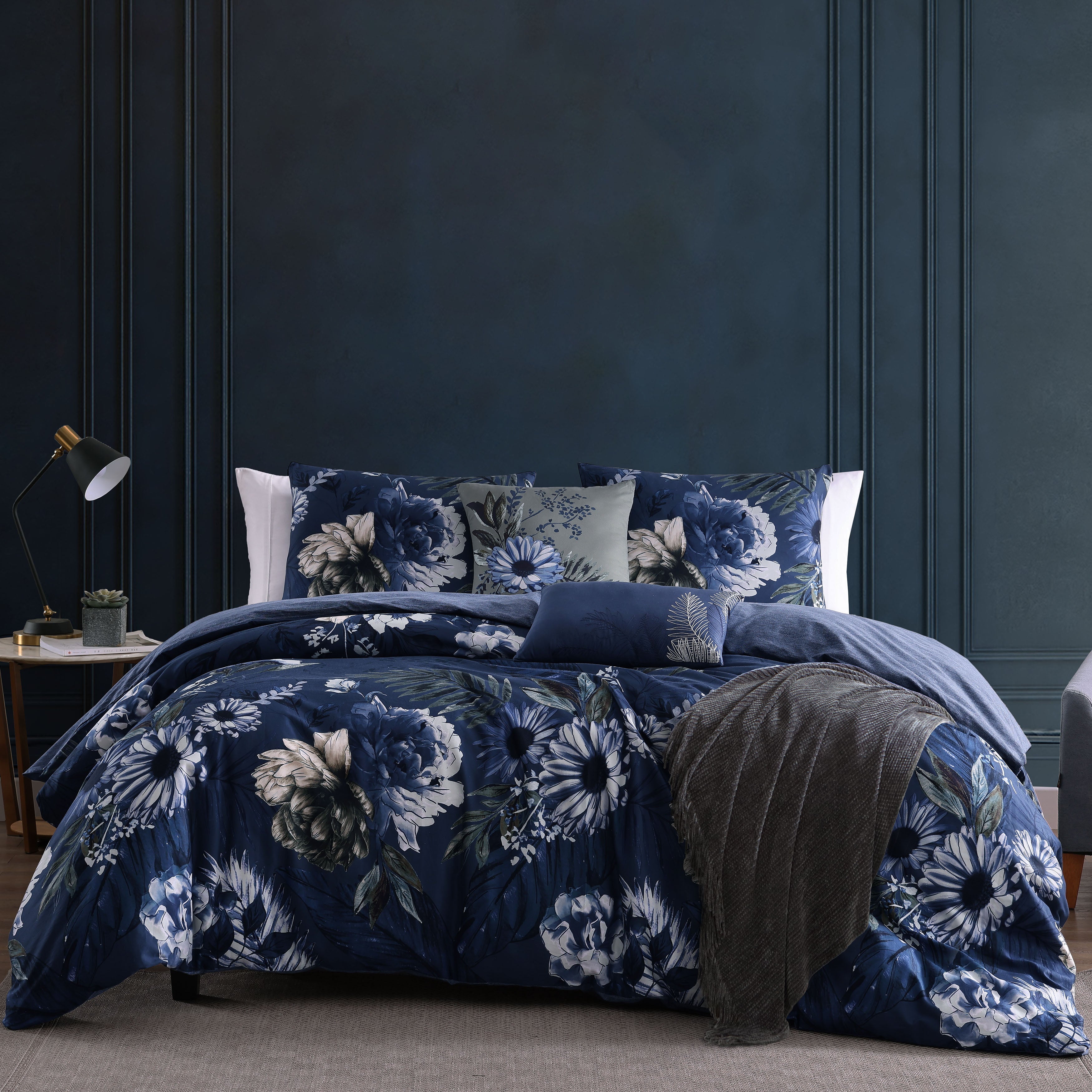 Bebejan Daisy Blue 5 Piece Queen Size Reversible Comforter Set - FINAL SALE