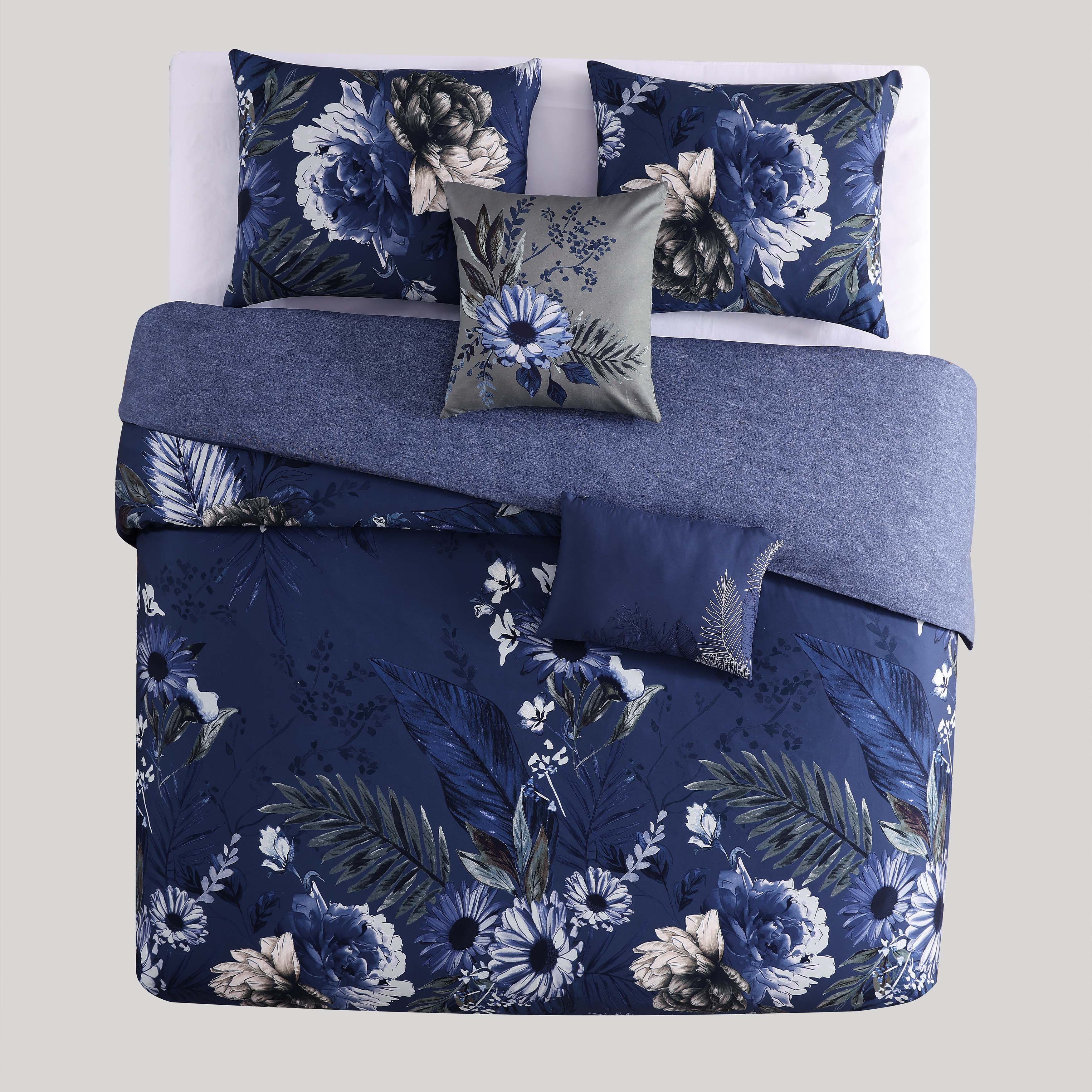Bebejan Daisy Blue 5 Piece Queen Size Reversible Comforter Set - FINAL SALE