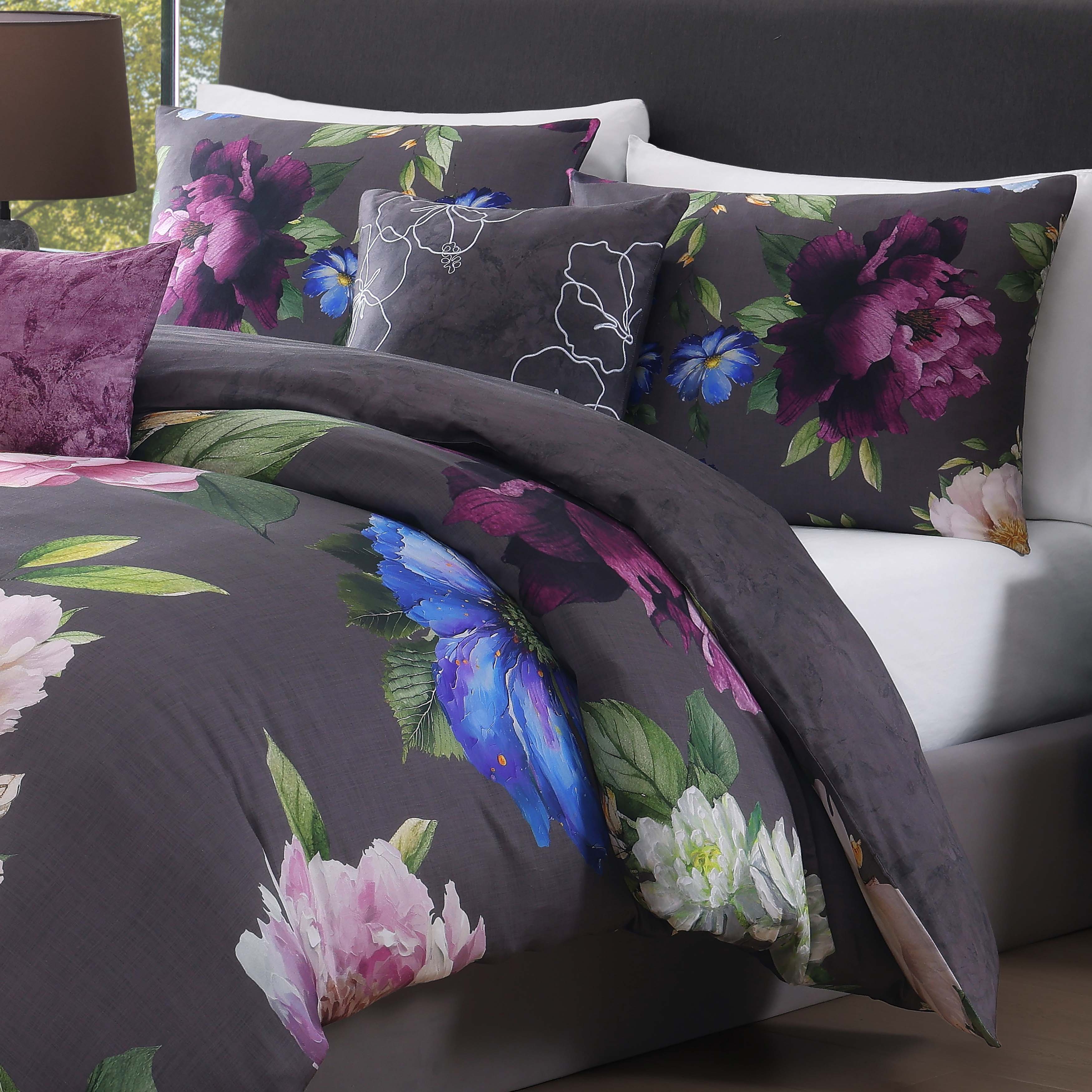 Bebejan Elegant Blossoms 5 Piece Reversible Comforter Set